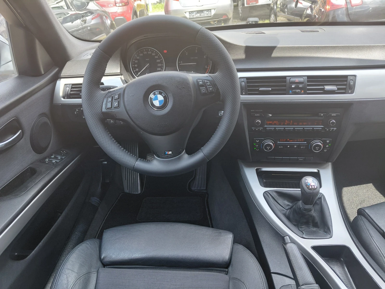 BMW 318 2.0D, снимка 9 - Автомобили и джипове - 54233999