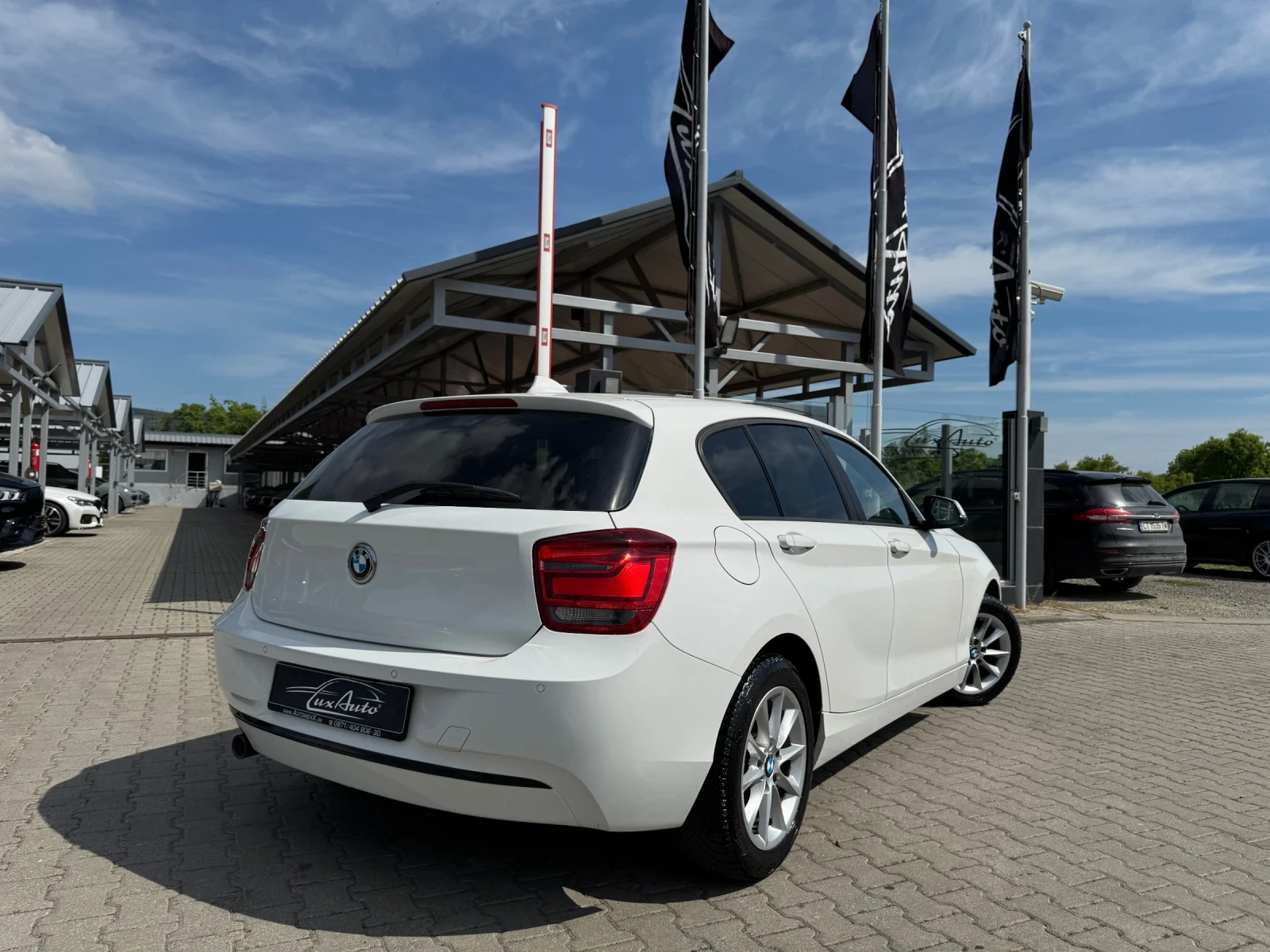 BMW 118 D#SPORTPACK#NAVI#LED#PDC#HARMAN#ОБСЛУЖЕН, снимка 7 - Автомобили и джипове - 54611215