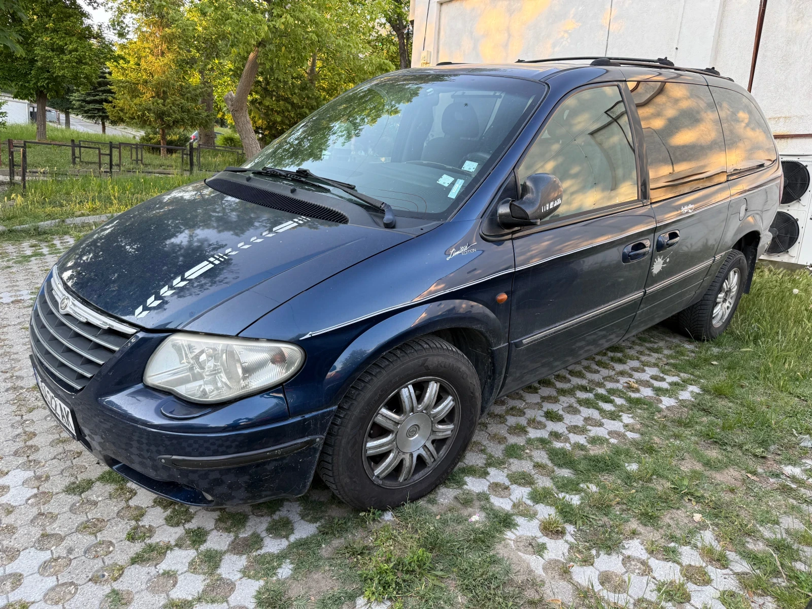 Chrysler Gr.voyager 2.8CRDI Limited Автомат , снимка 3 - Автомобили и джипове - 54683244