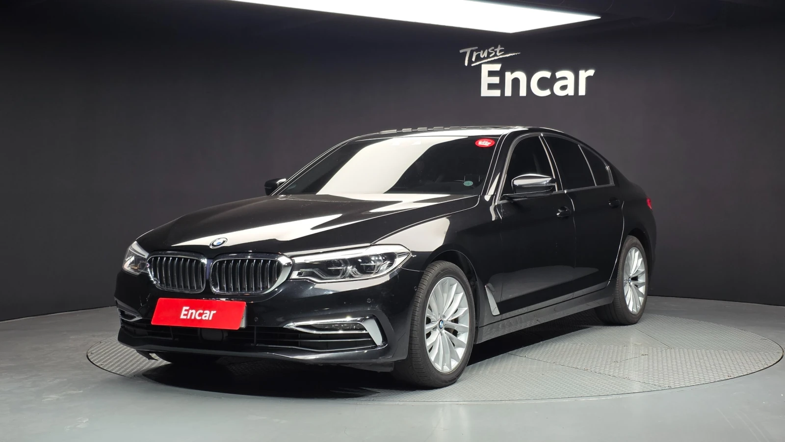 BMW 530 i xDrive Luxury Plus | HUD | Ventilated Seats