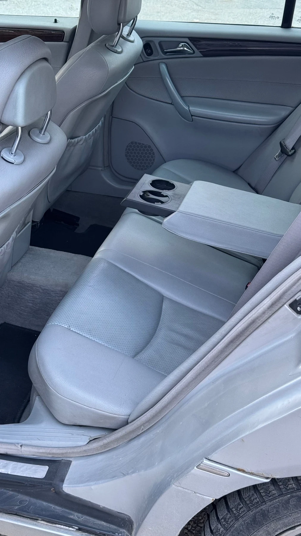 Mercedes-Benz C 220, снимка 12 - Автомобили и джипове - 54918263