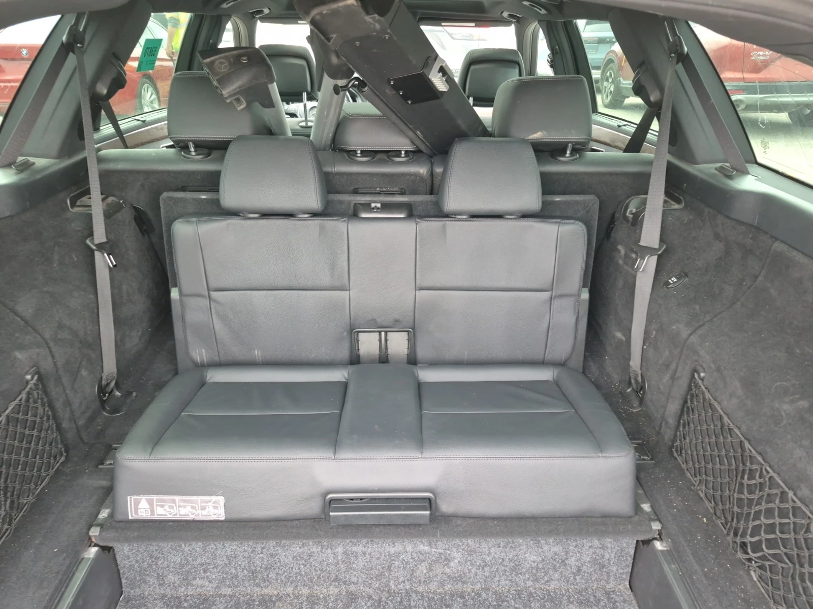 Mercedes-Benz E 400 4MATIC , снимка 17 - Автомобили и джипове - 55017943
