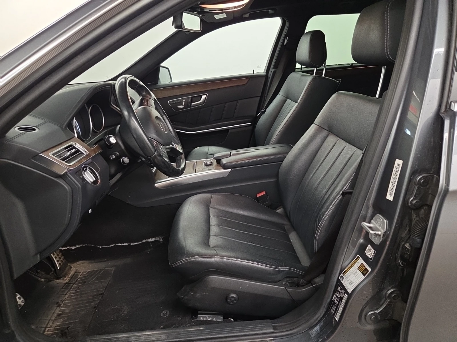 Mercedes-Benz E 400 4MATIC , снимка 7 - Автомобили и джипове - 55017943