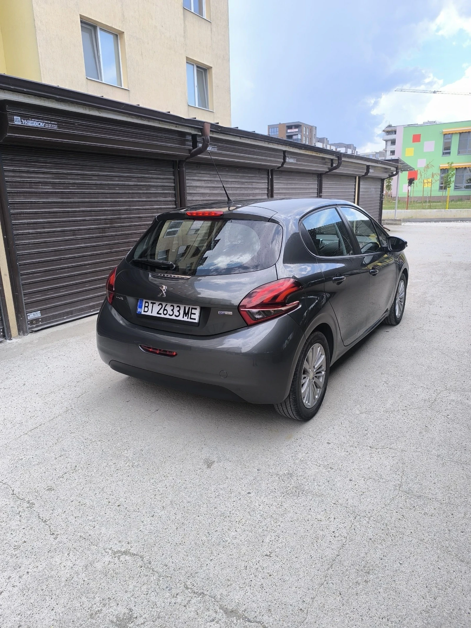 Peugeot 208 1.2 facelift, снимка 3 - Автомобили и джипове - 55221480