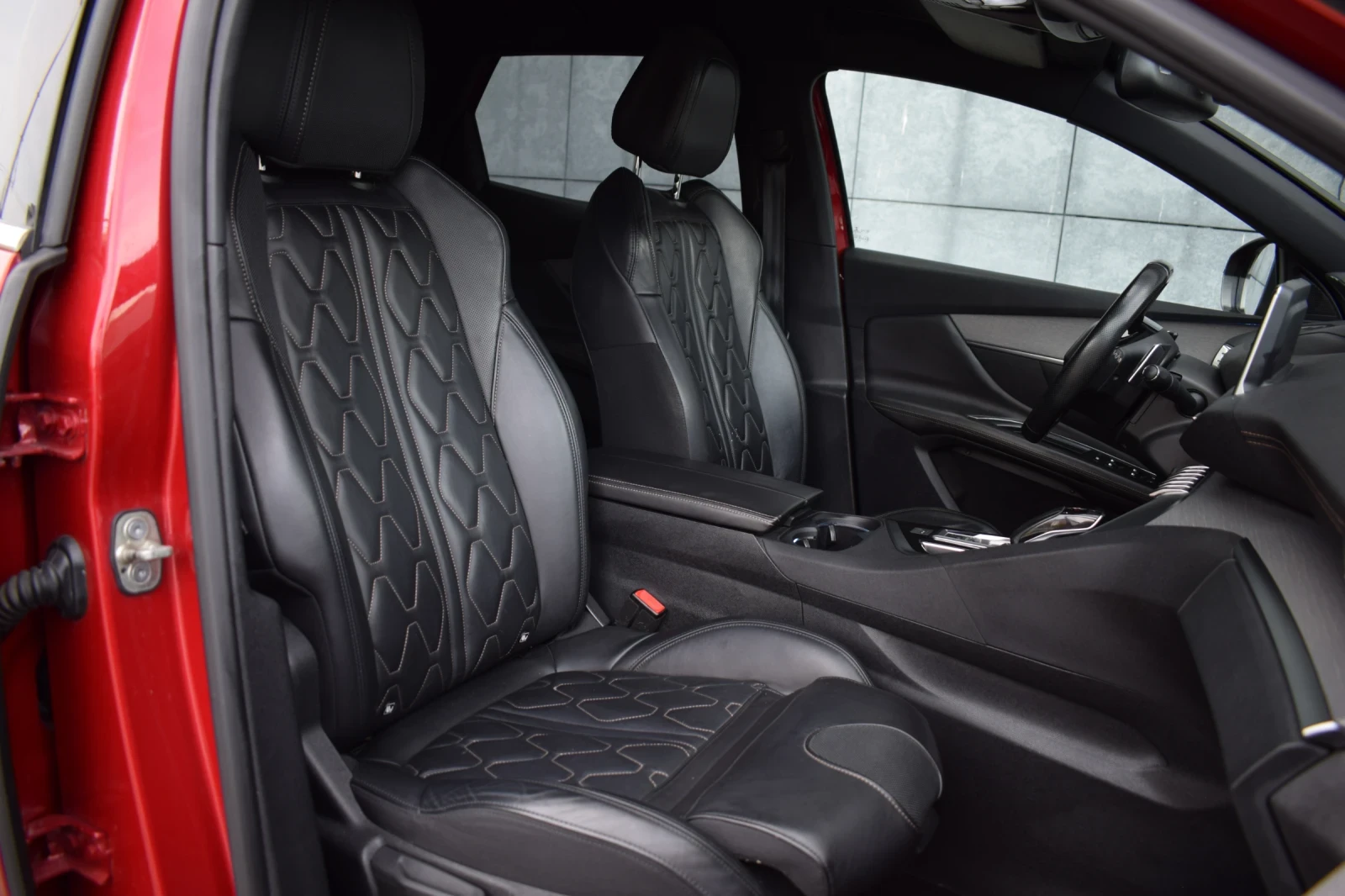Peugeot 3008 2.0 BlueHDI 180 EAT8 GT Line Grip Control, снимка 12 - Автомобили и джипове - 55310220