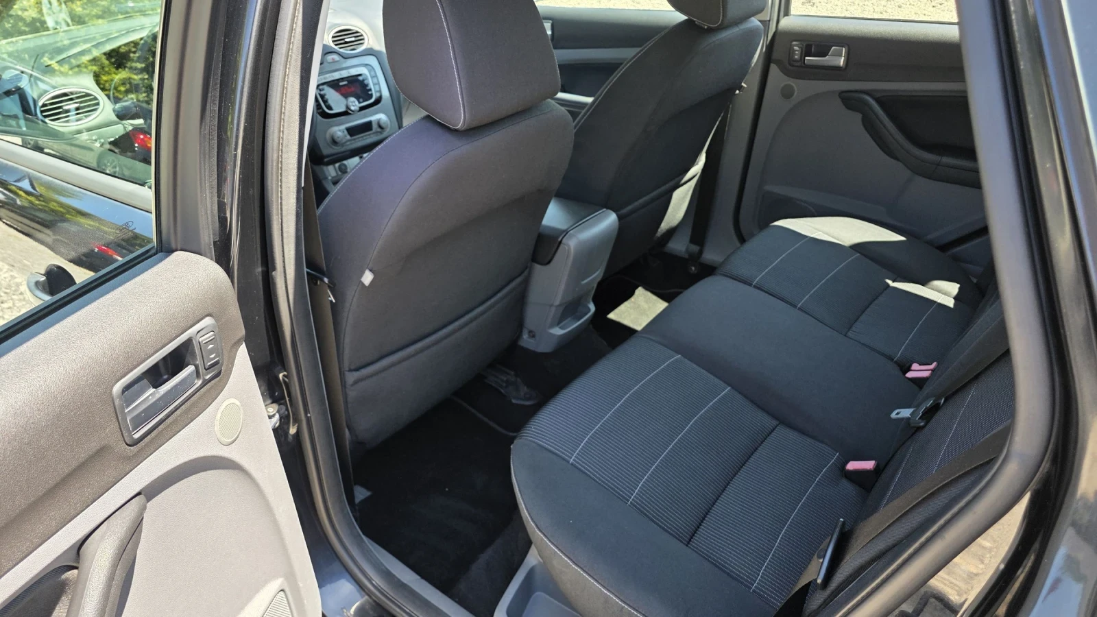 Ford Focus 2.0 GPL, снимка 11 - Автомобили и джипове - 55377362