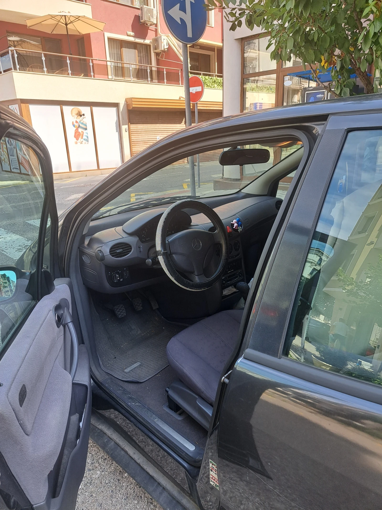 Mercedes-Benz A 160 1600 Бензин, снимка 4 - Автомобили и джипове - 55412129