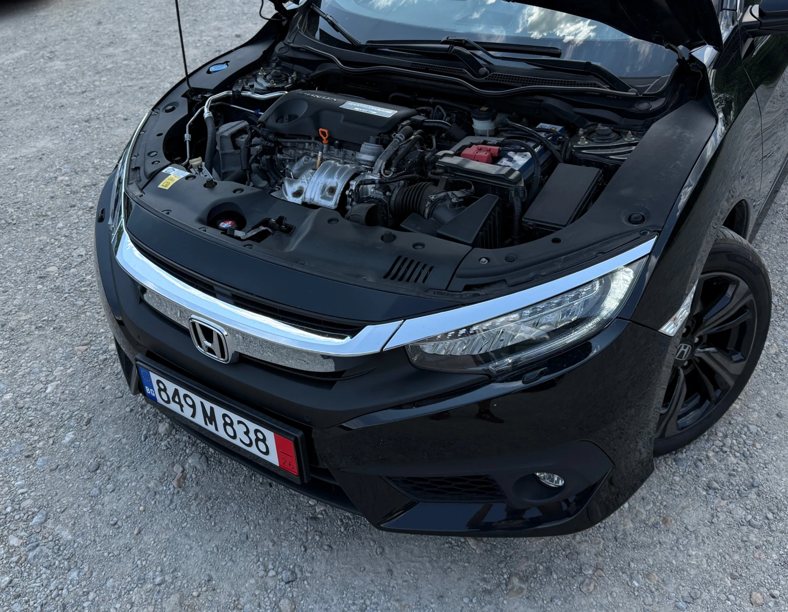 Honda Civic 1.6D Executive* ПЕРФЕКТНО СЪСТОЯНИЕ* , снимка 5 - Автомобили и джипове - 55412160