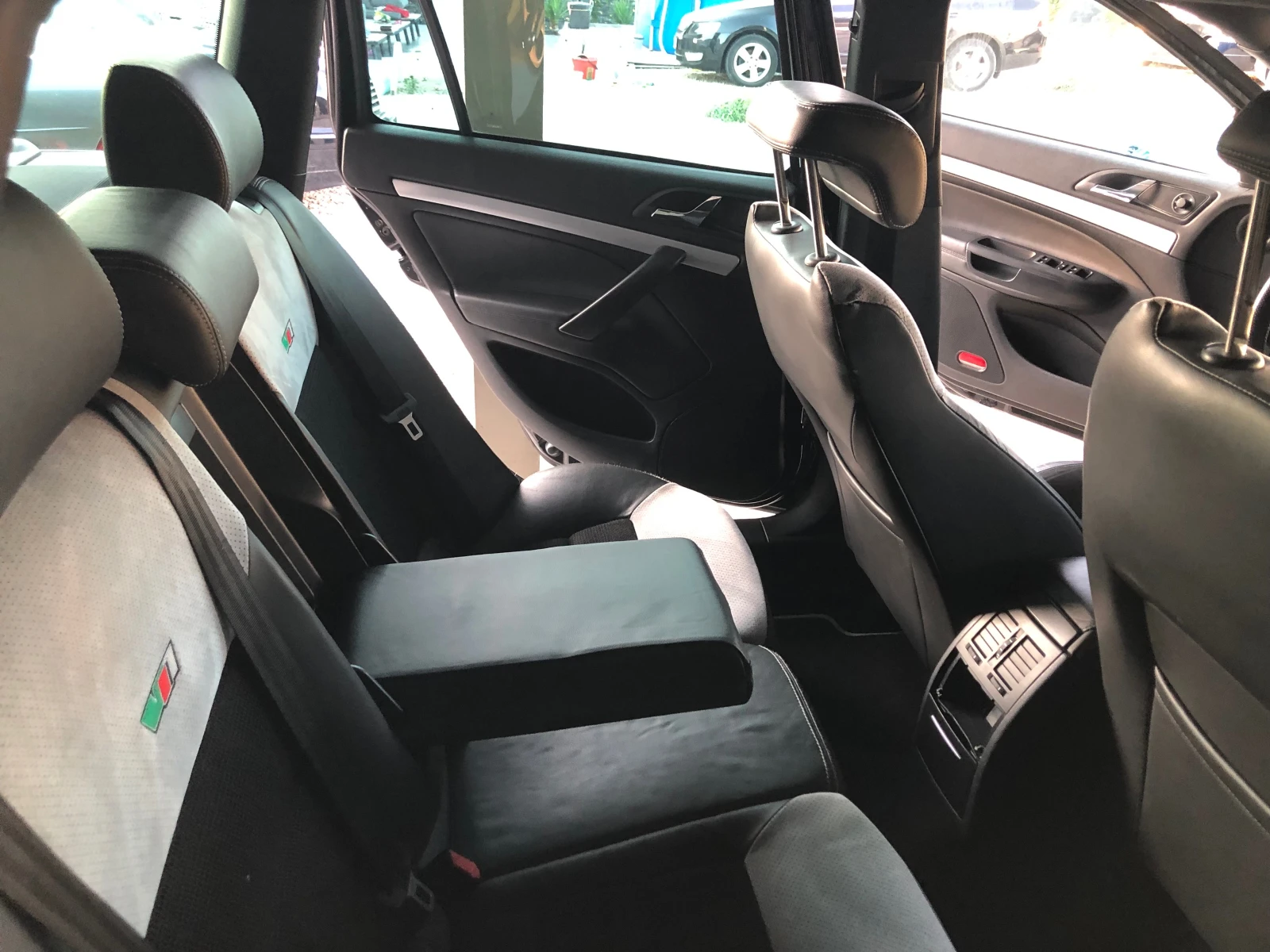 Skoda Octavia VRS ШВЕЙЦАРИЯ, снимка 17 - Автомобили и джипове - 55501515