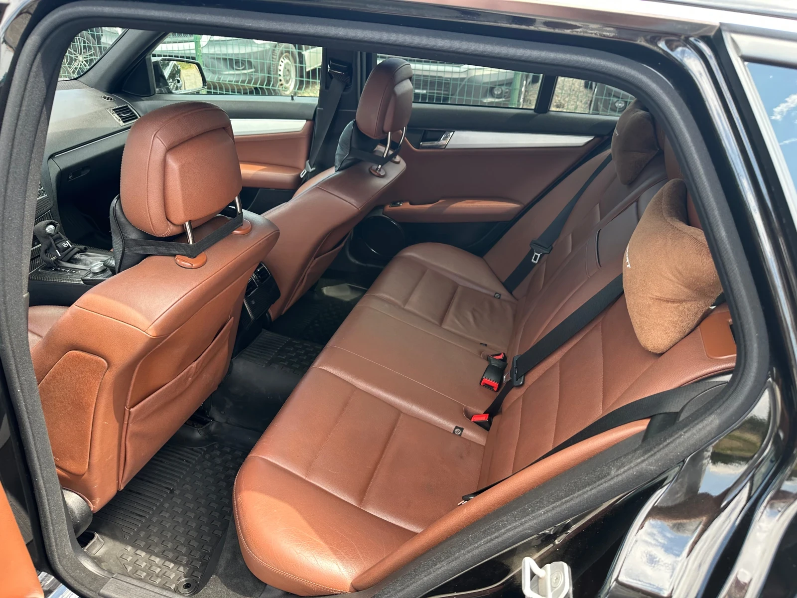 Mercedes-Benz C 320 C320, снимка 8 - Автомобили и джипове - 55594827