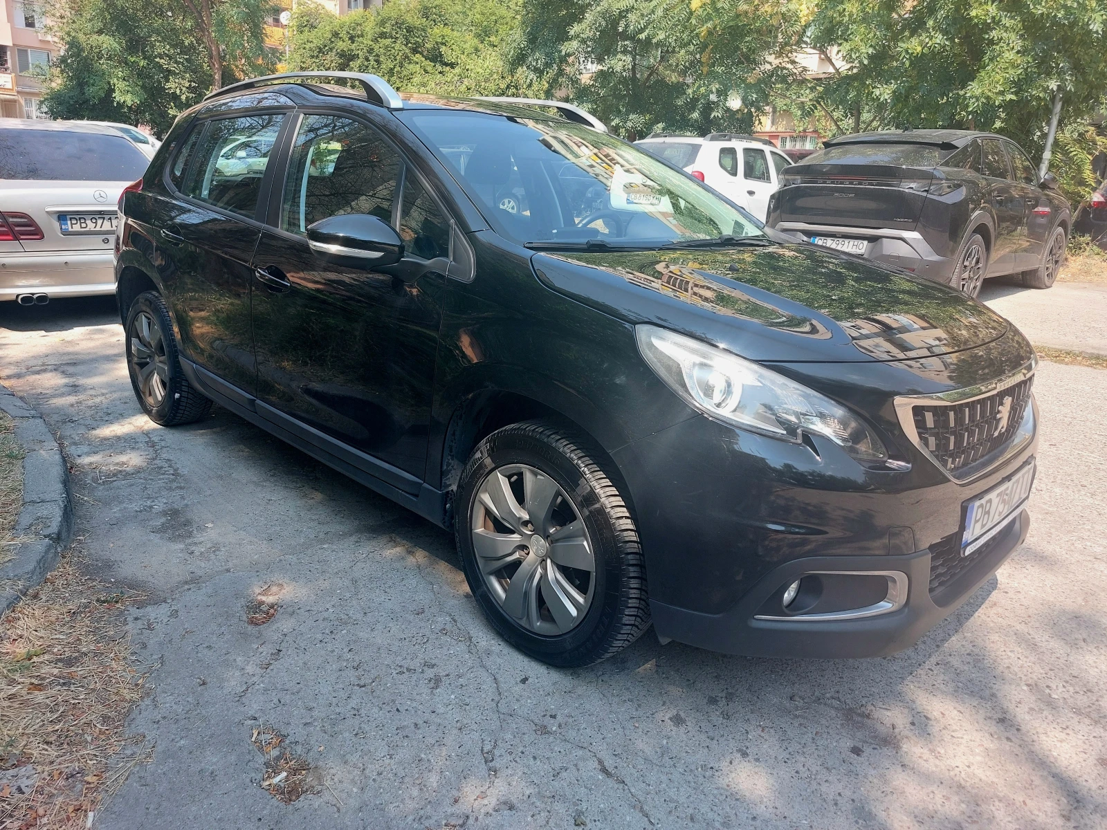Peugeot 2008 1.6 HDI, снимка 3 - Автомобили и джипове - 55877860