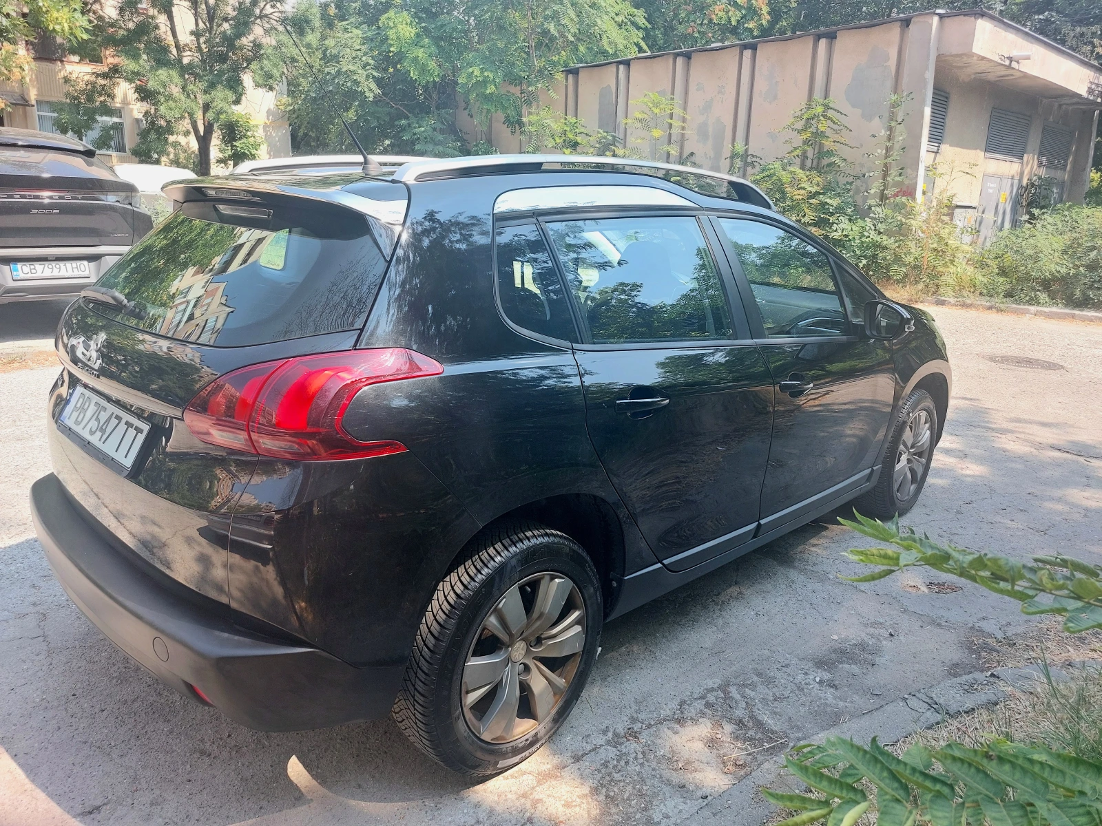 Peugeot 2008 1.6 HDI, снимка 4 - Автомобили и джипове - 55877860