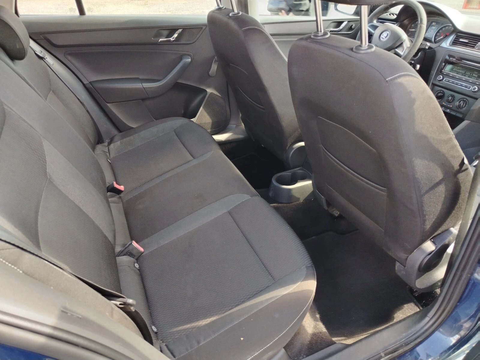 Skoda Rapid 1.2 TSI + LPG, снимка 4 - Автомобили и джипове - 56258373