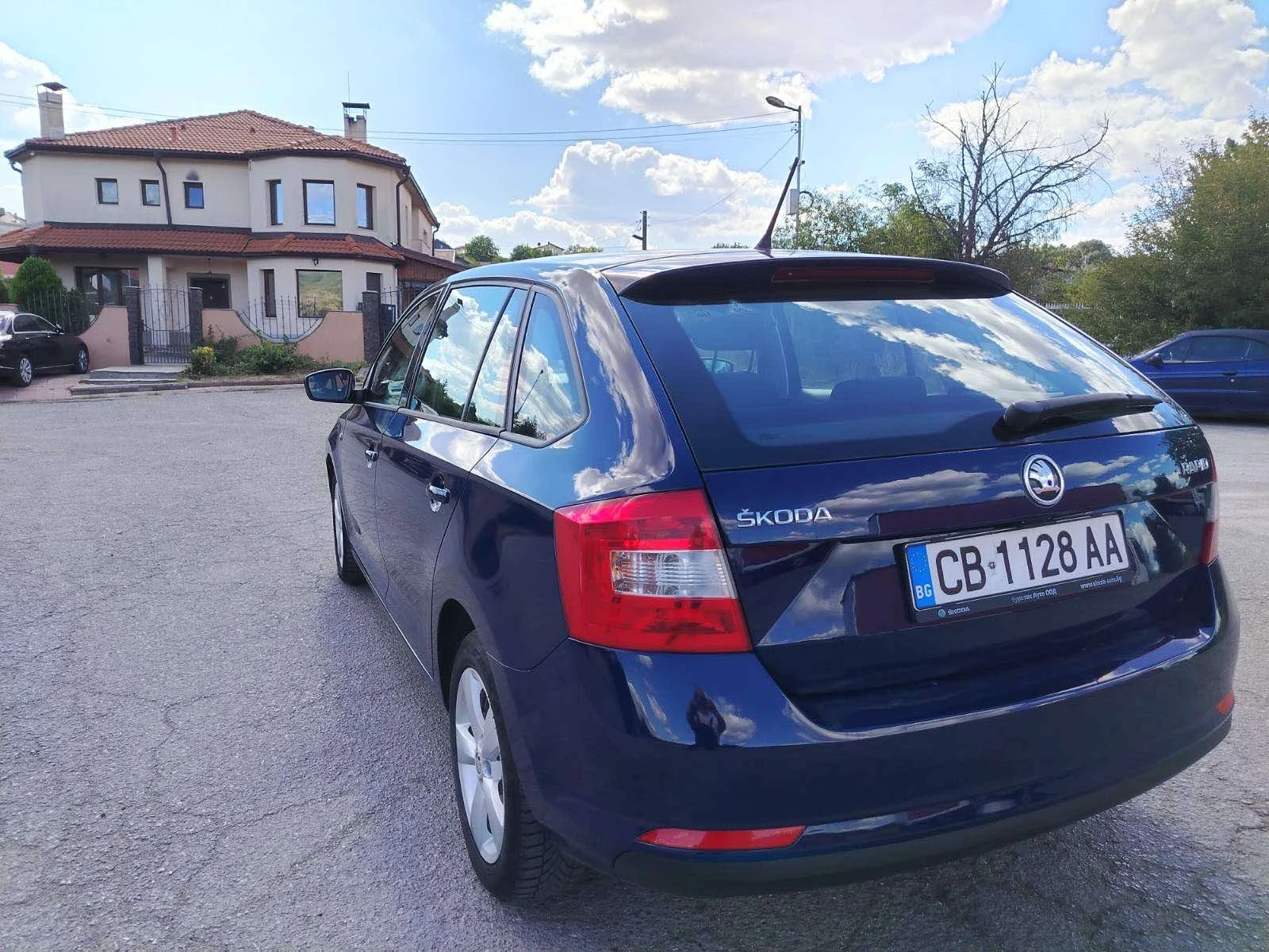 Skoda Rapid 1.2 TSI + LPG, снимка 6 - Автомобили и джипове - 56258373