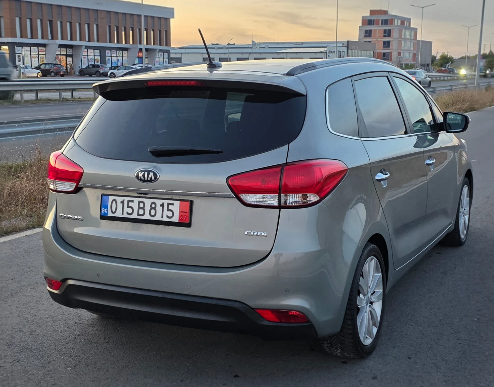 Kia Carens 1.7CRDI 136ks NAVI/KAMERA/PANORAMA | Mobile.bg � ����������� 6