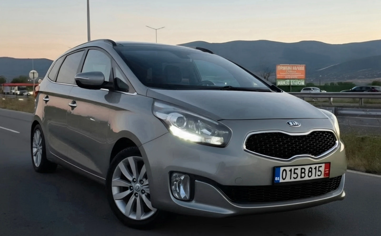 Kia Carens 1.7CRDI 136ks NAVI/KAMERA/PANORAMA