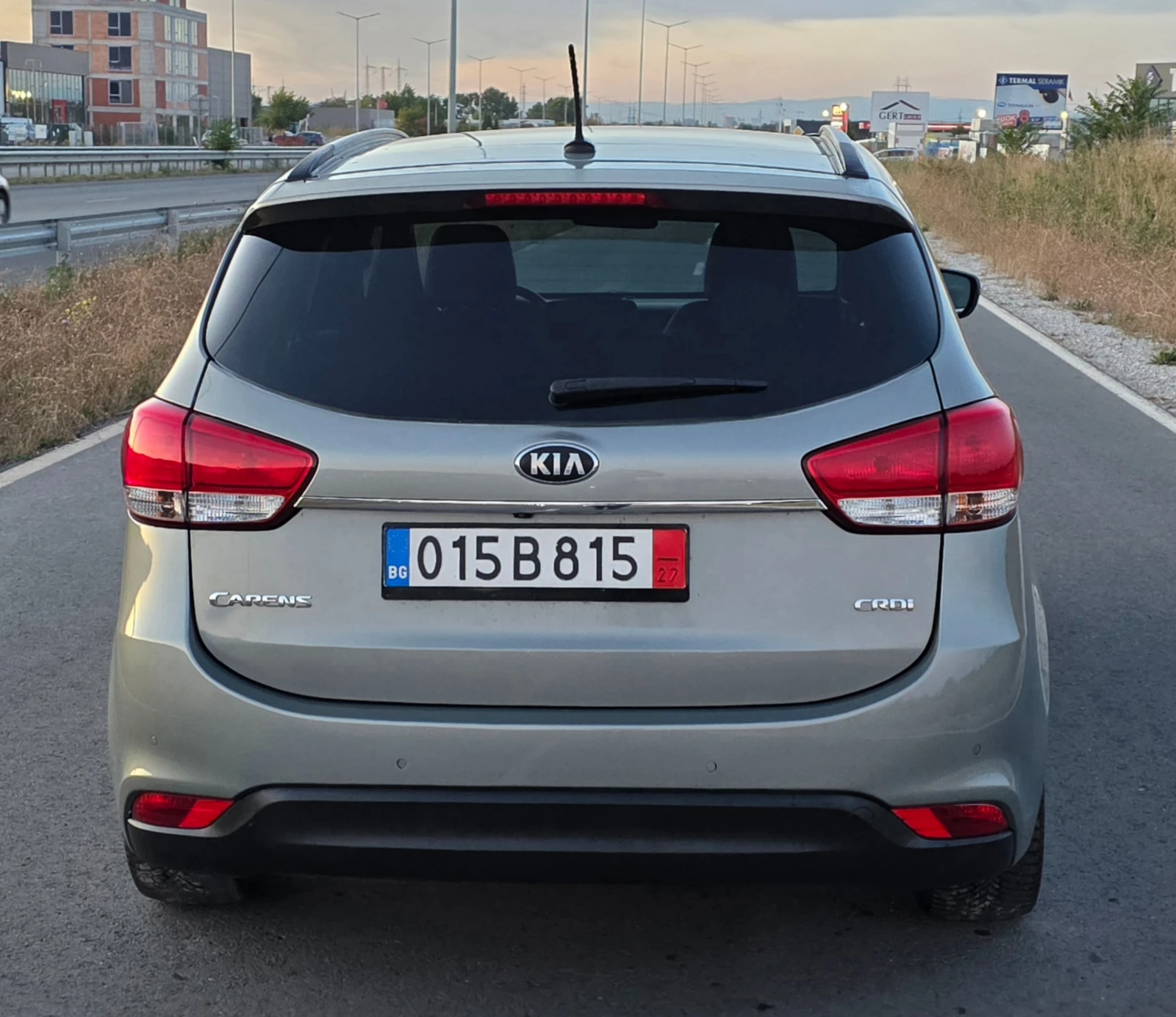 Kia Carens 1.7CRDI 136ks NAVI/KAMERA/PANORAMA | Mobile.bg � ����������� 5