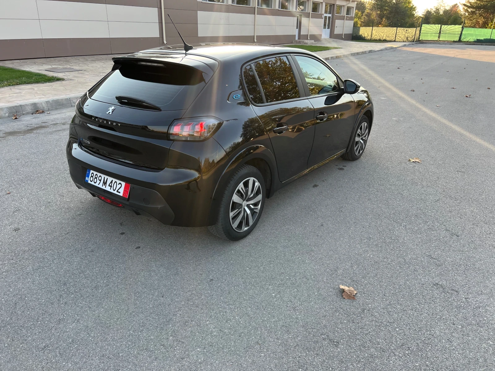 Peugeot 208 e208 58 хил. км, снимка 7 - Автомобили и джипове - 56571021