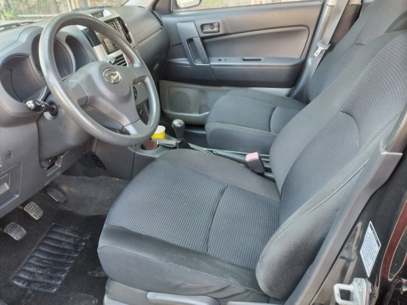 Daihatsu Terios 1.5, снимка 5 - Автомобили и джипове - 46477782