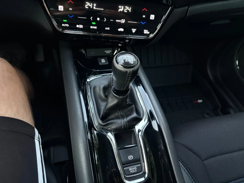 Honda Hr-v, снимка 9 - Автомобили и джипове - 52469484