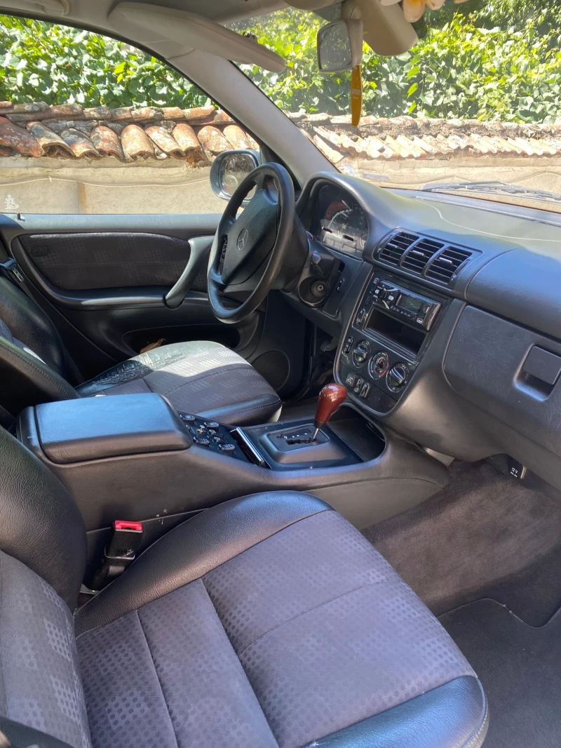 Mercedes-Benz ML 320, снимка 5 - Автомобили и джипове - 52128833