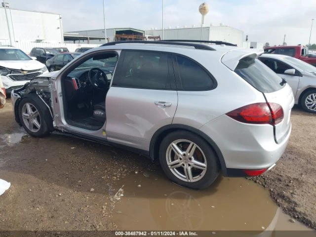 Porsche Cayenne S, снимка 15 - Автомобили и джипове - 47801343