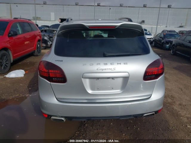 Porsche Cayenne S, снимка 17 - Автомобили и джипове - 47801343