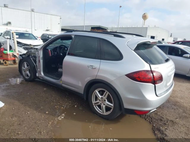 Porsche Cayenne S, снимка 3 - Автомобили и джипове - 47801343