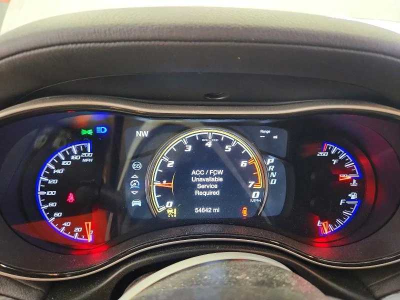Jeep Grand cherokee TRACKHAWK 707HP| BREMBO| DISTRONIC| HARAMN, снимка 9 - Автомобили и джипове - 56103641