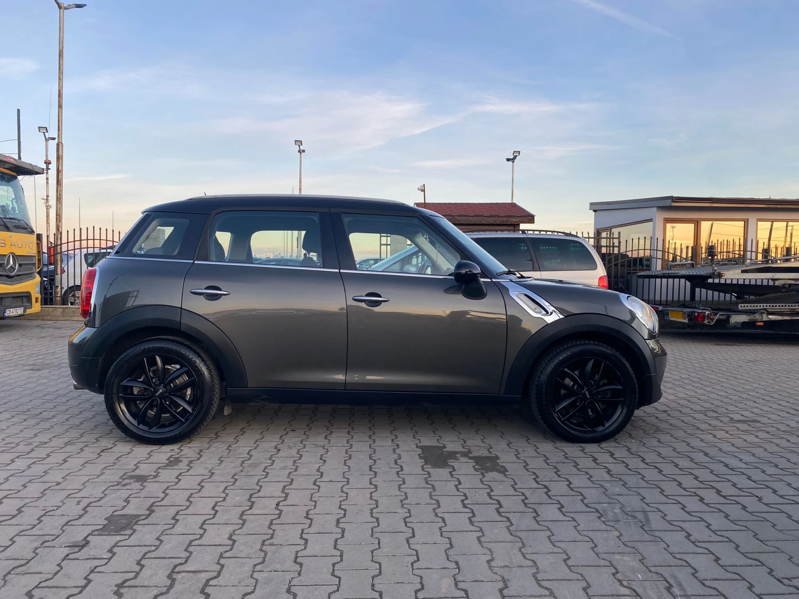 Mini Countryman 2.0D AUTOMATIC EURO 5B - изображение 5