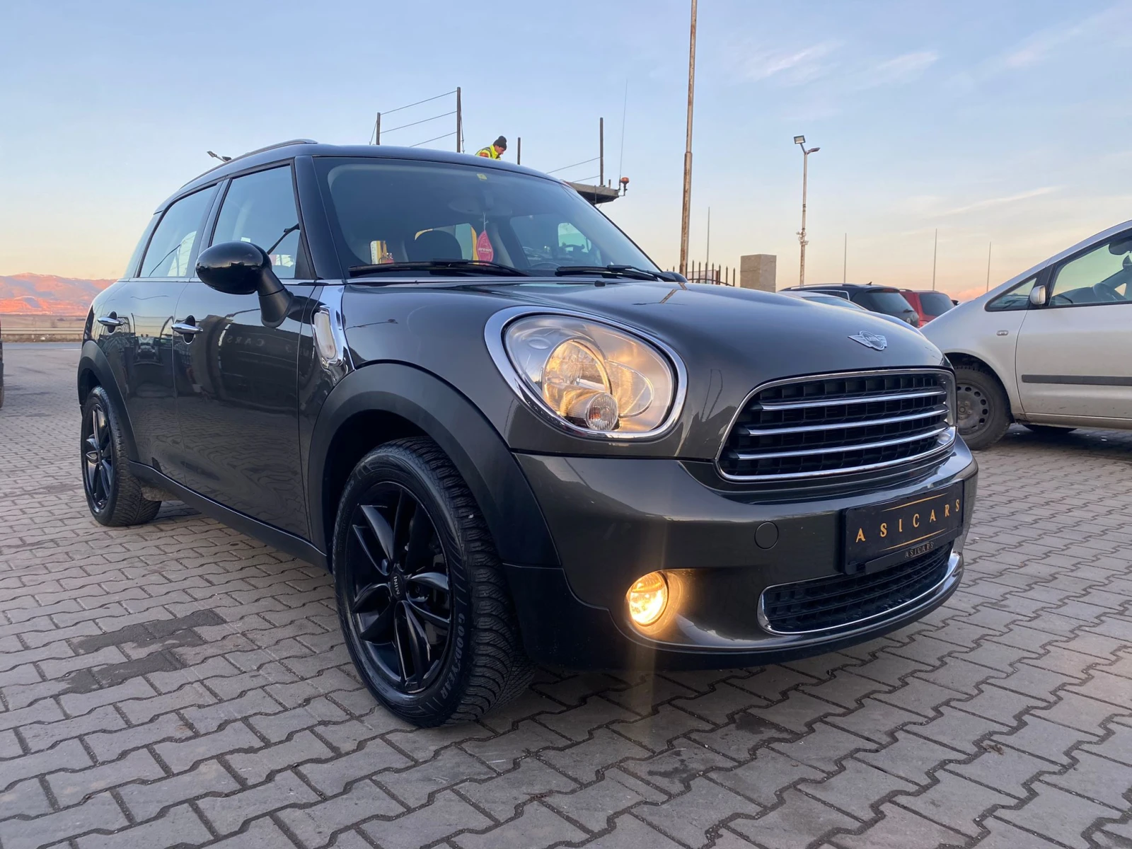 Mini Countryman 2.0D AUTOMATIC EURO 5B - изображение 7