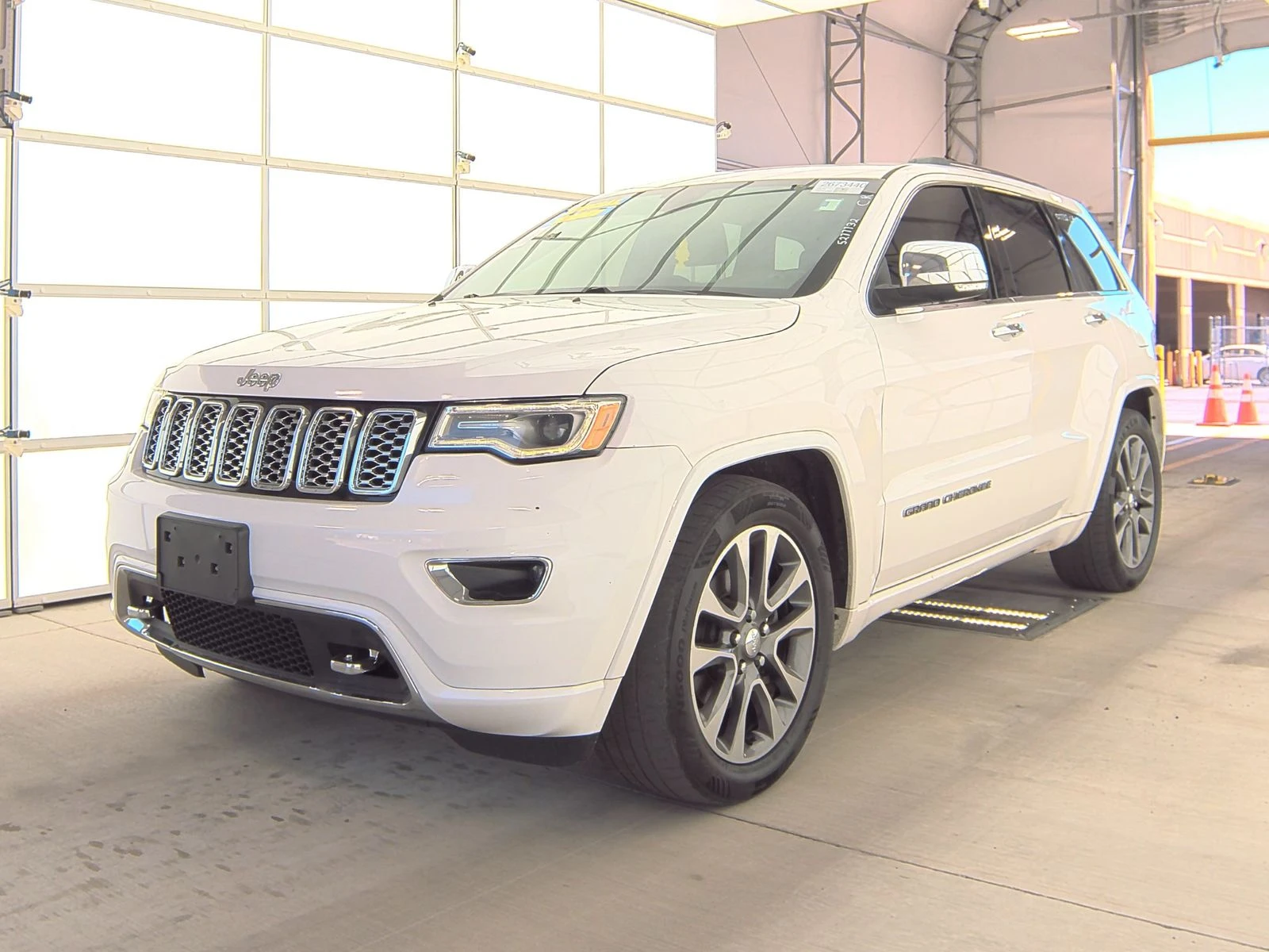 Jeep Grand cherokee ТОП СЪСТОЯНИЕ* OVERLAND* 3.6* 8ZF* 4Х4* Обдух*  - изображение 5