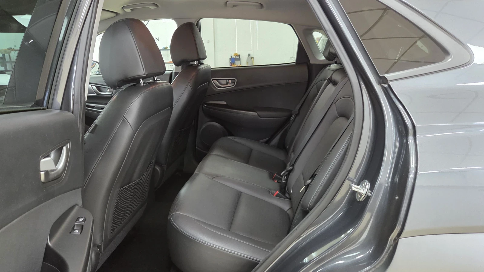 Hyundai Kona 64KWh/Premium/Blue link/SOH100% - изображение 9