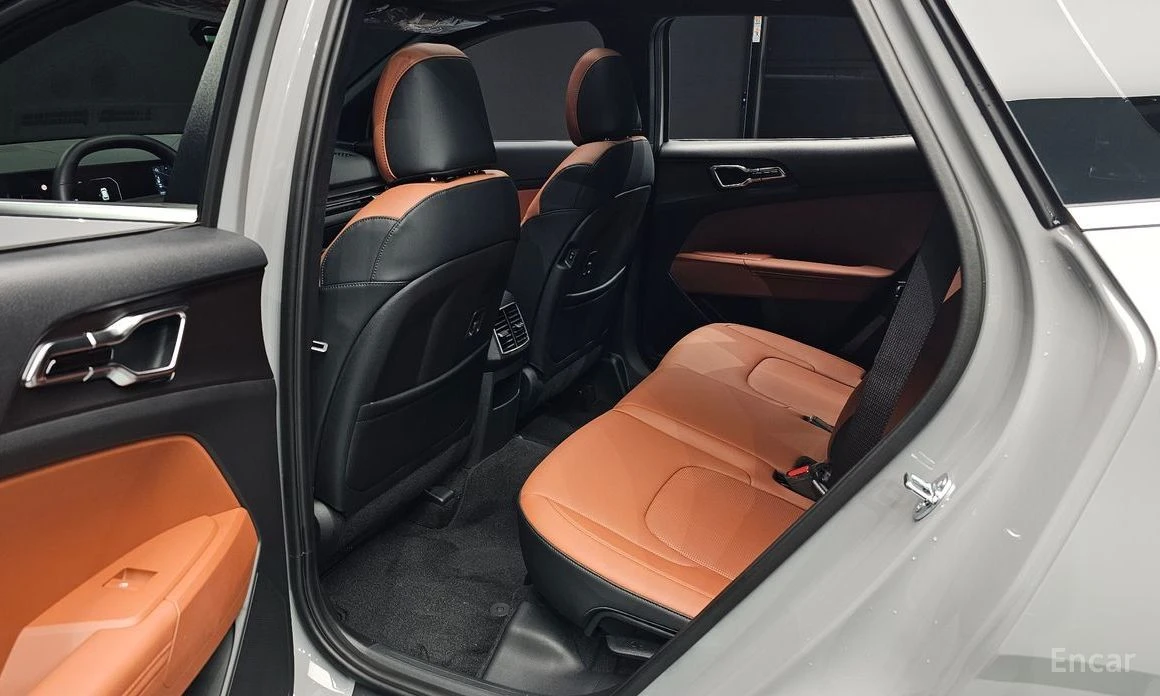 Kia Sportage, снимка 12 - Автомобили и джипове - 53836932