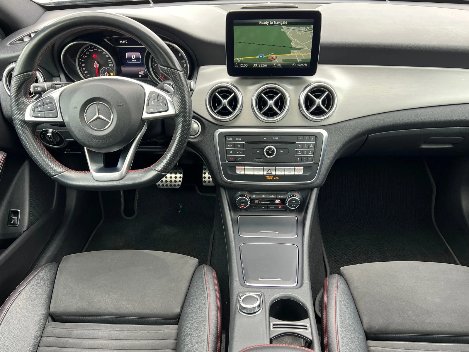 Mercedes-Benz GLA 200 d, FACE, AMG LINE, PANO, KEY, NAVI+ CAMERA, HARMAN, снимка 9 - Автомобили и джипове - 53903197