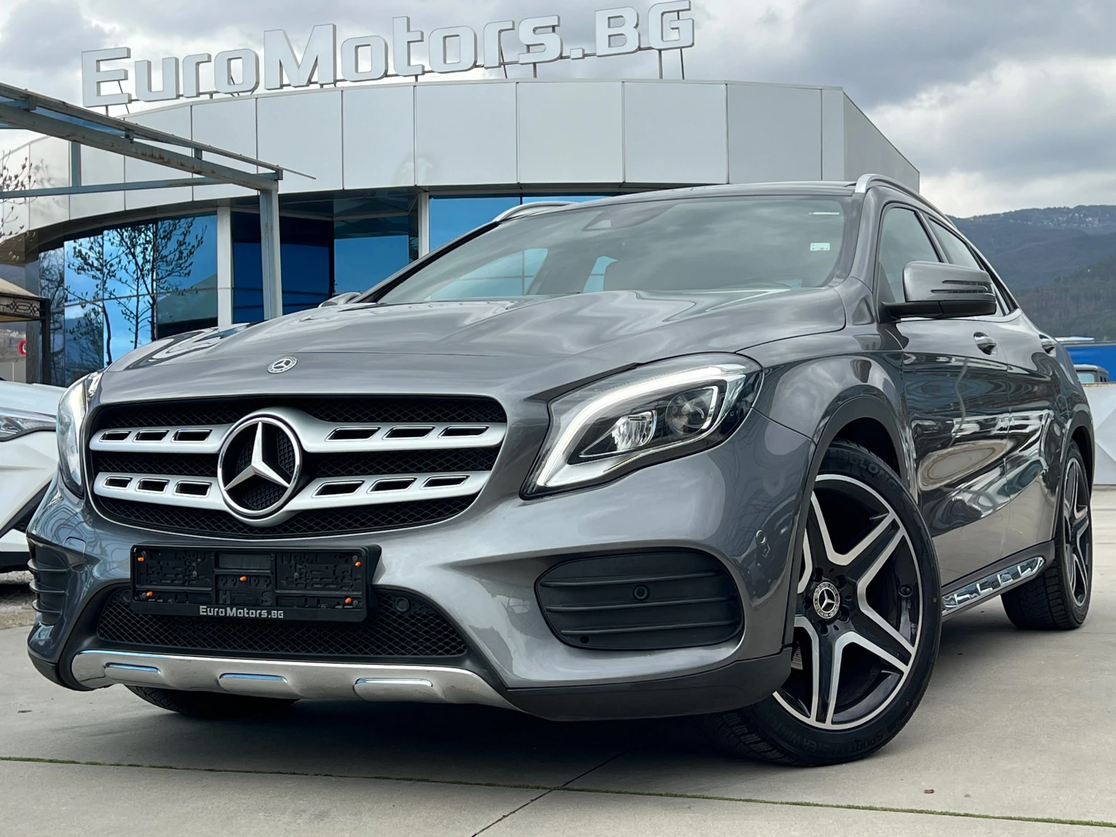 Mercedes-Benz GLA 200 d, FACE, AMG LINE, PANO, KEY, NAVI+ CAMERA, HARMAN