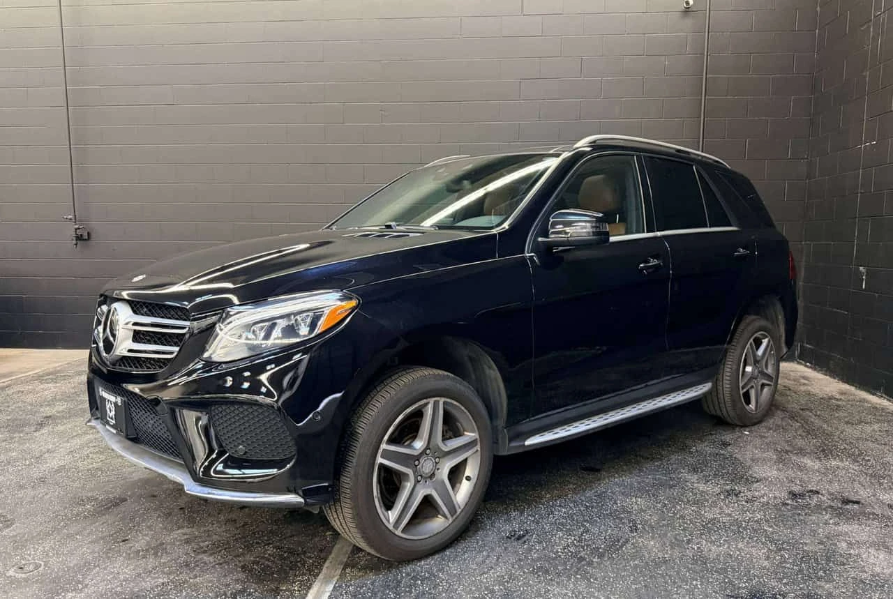 Mercedes-Benz GLE 350 DIESEL * AMG Line * Фиксирана цена до БГ * CARFAX, снимка 2 - Автомобили и джипове - 54607178