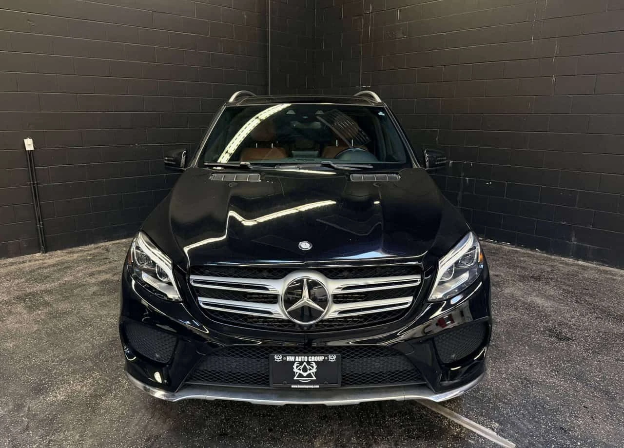 Mercedes-Benz GLE 350 DIESEL * AMG Line * Фиксирана цена до БГ * CARFAX, снимка 3 - Автомобили и джипове - 54607178