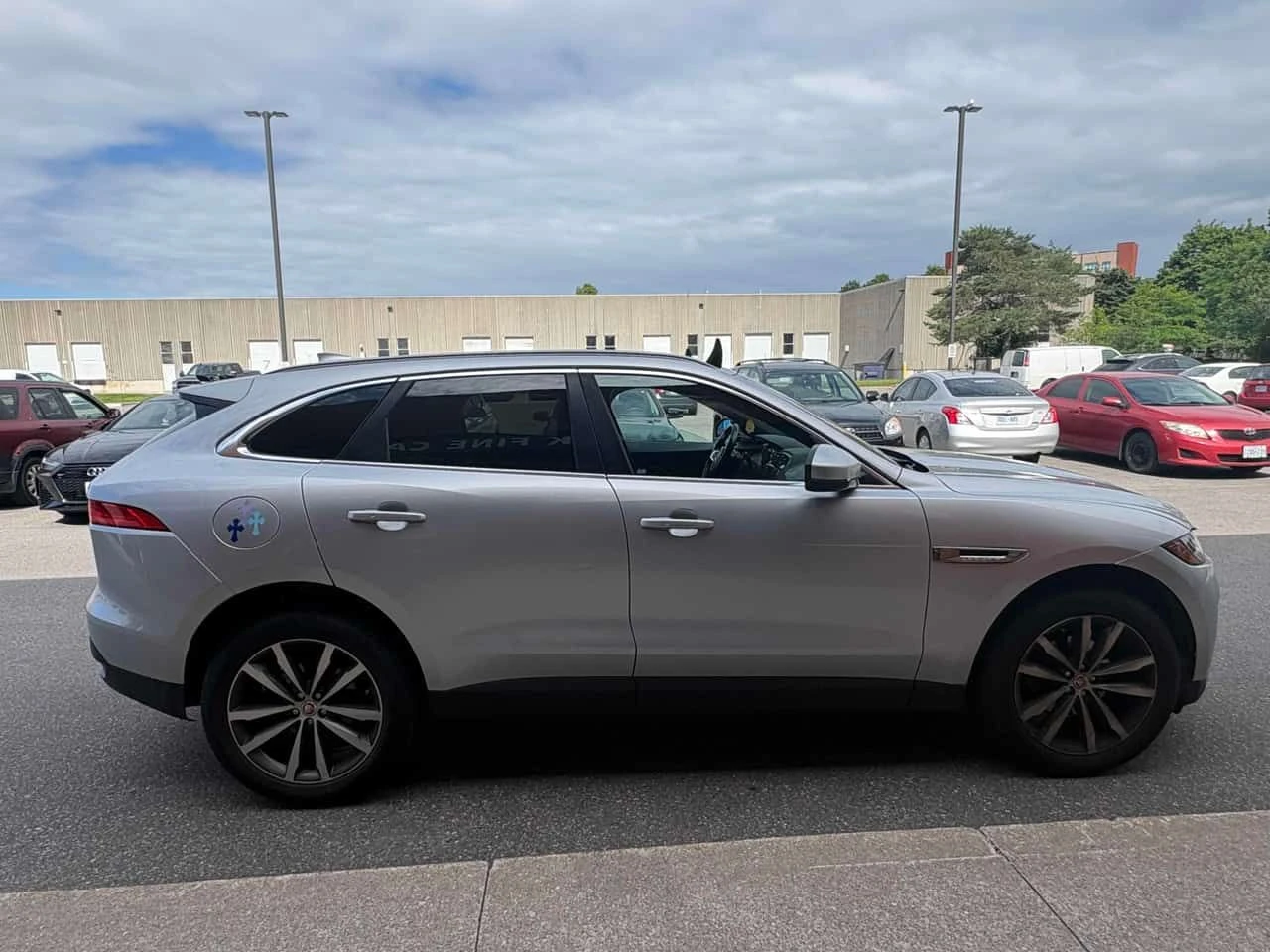 Jaguar F-PACE | Prestige | MERIDIAN | ПОДГРЕВ | ПАНОРАМА | , снимка 3 - Автомобили и джипове - 55014835