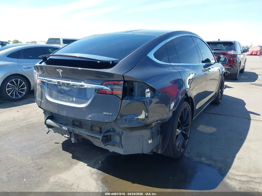 Tesla Model X 60D/70D/75D/90D, снимка 6 - Автомобили и джипове - 55287313