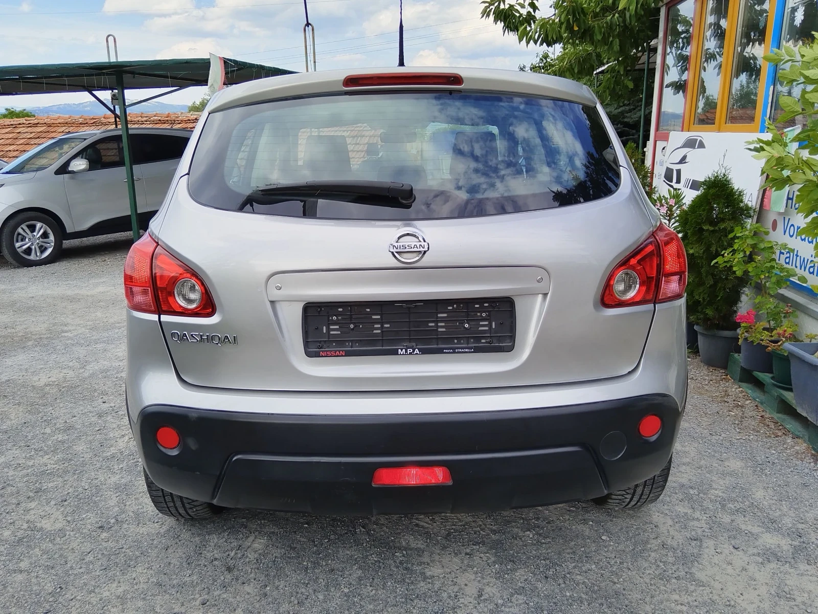 Nissan Qashqai 1.6 i , снимка 5 - Автомобили и джипове - 55301843