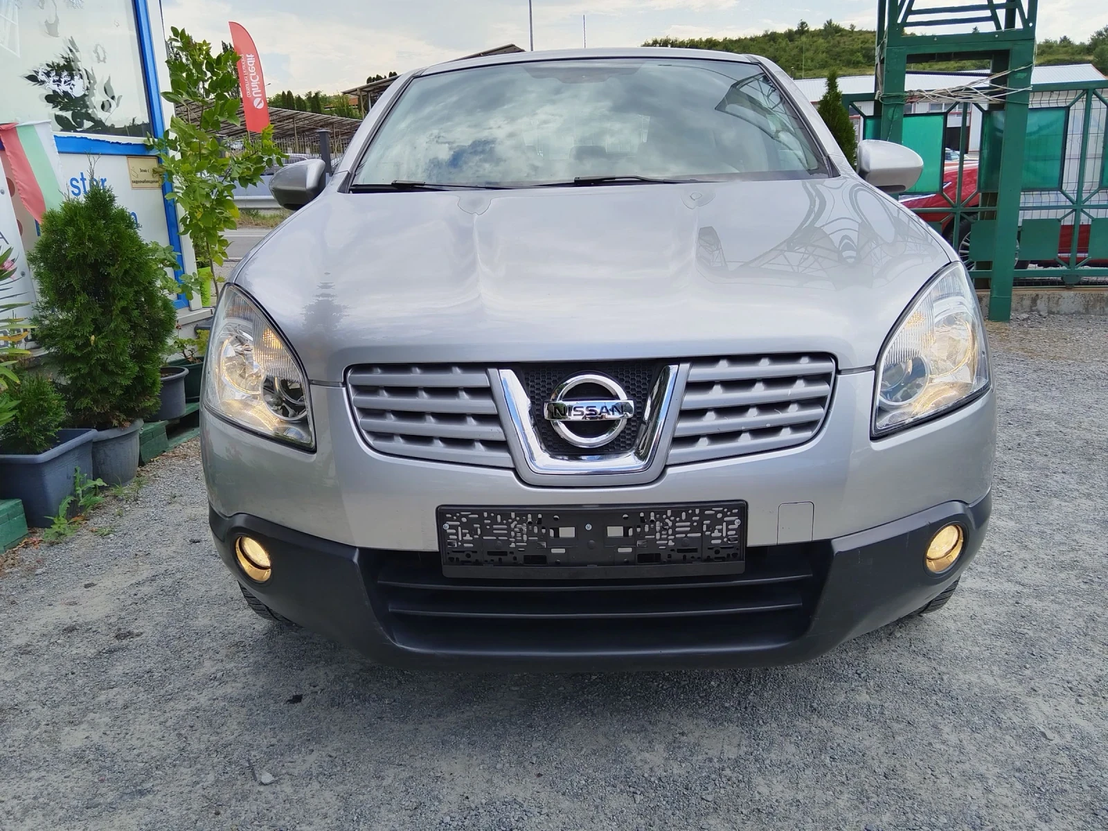 Nissan Qashqai 1.6 i , снимка 3 - Автомобили и джипове - 55301843