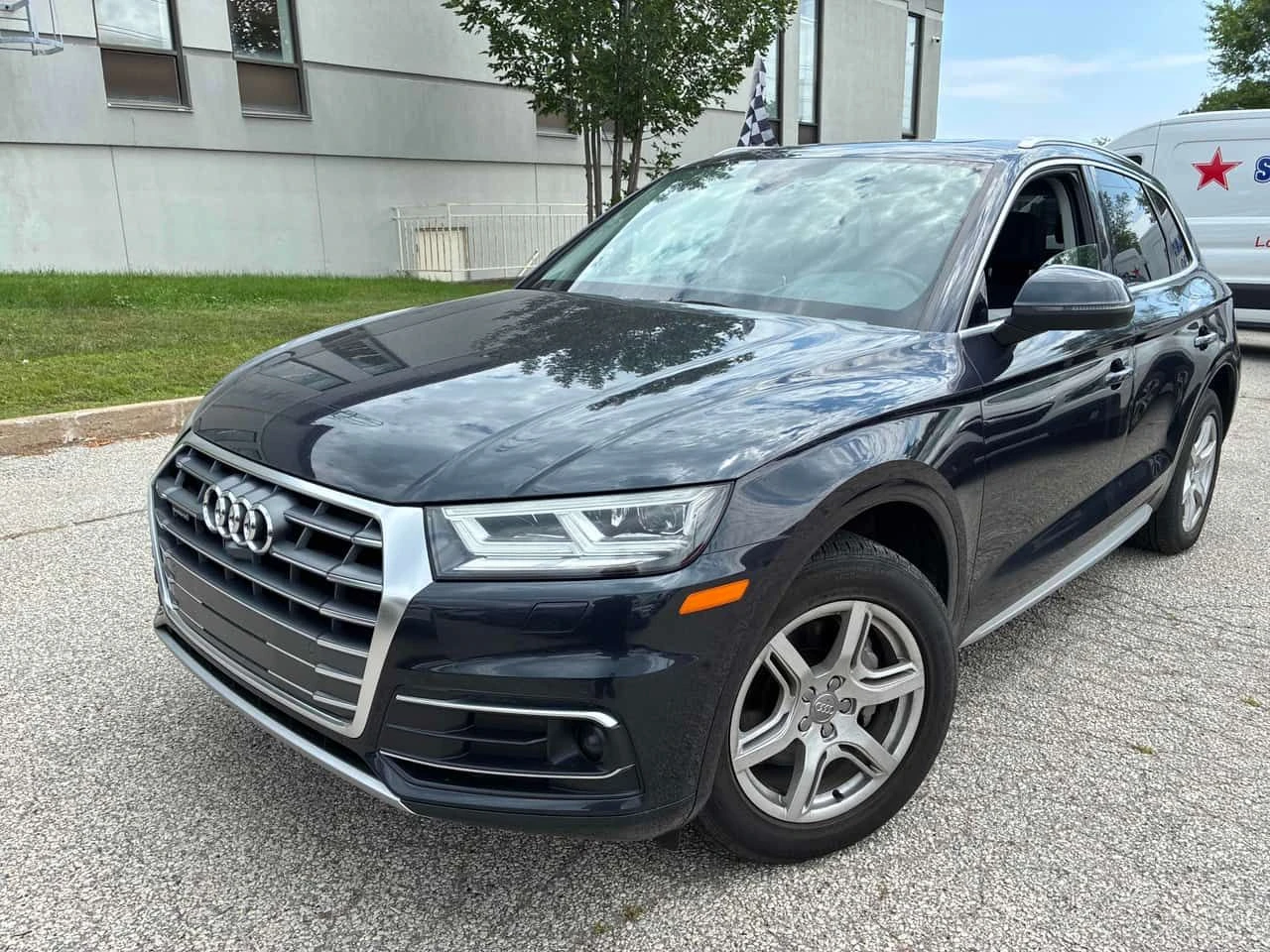 Audi Q5 * Technik * ЛИЦЕНЗИРАН ДИЛЪР * CARFAX