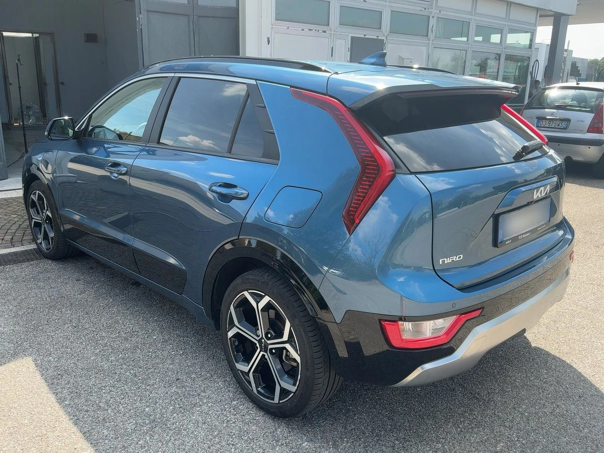 Kia Niro 1.6 Plug-in Hybrid Style, снимка 6 - Автомобили и джипове - 55937513
