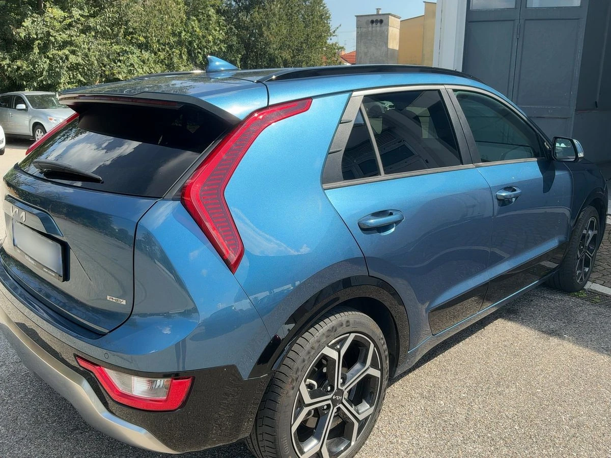 Kia Niro 1.6 Plug-in Hybrid Style, снимка 4 - Автомобили и джипове - 55937513