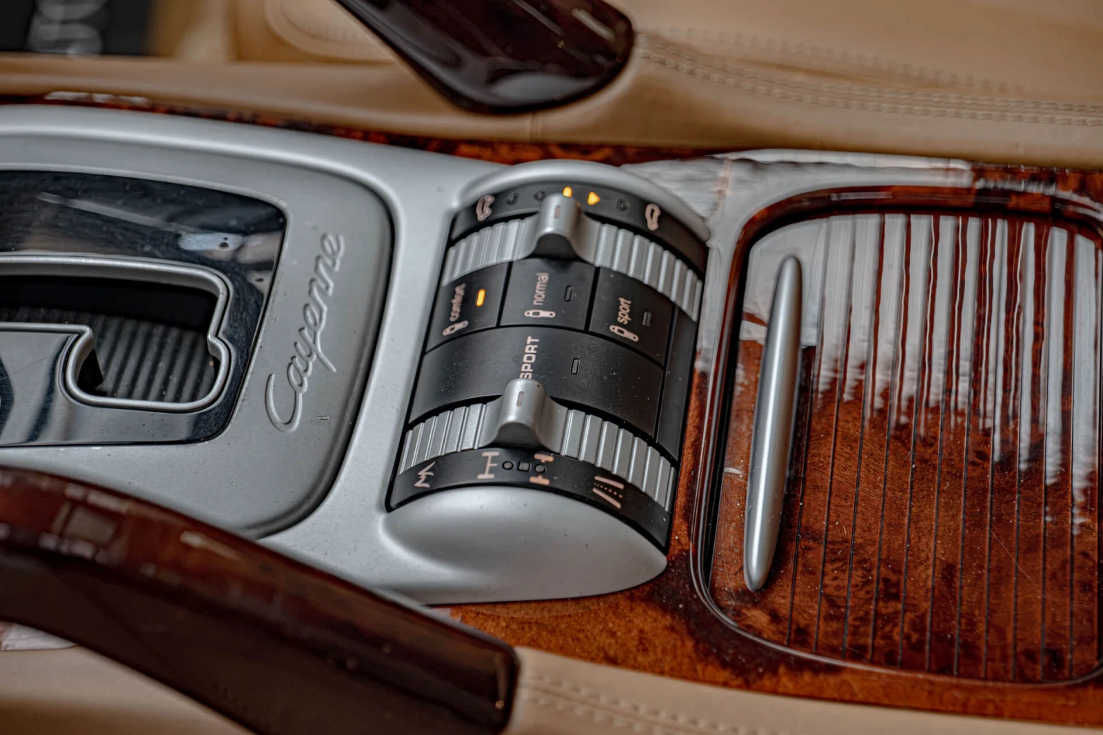 Porsche Cayenne S/V8/Bose/Подгрев/Шибедах/BiXenon, снимка 11 - Автомобили и джипове - 56304567