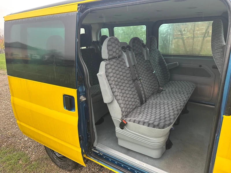 Ford Tourneo Пътнически, снимка 5 - Бусове и автобуси - 52729457