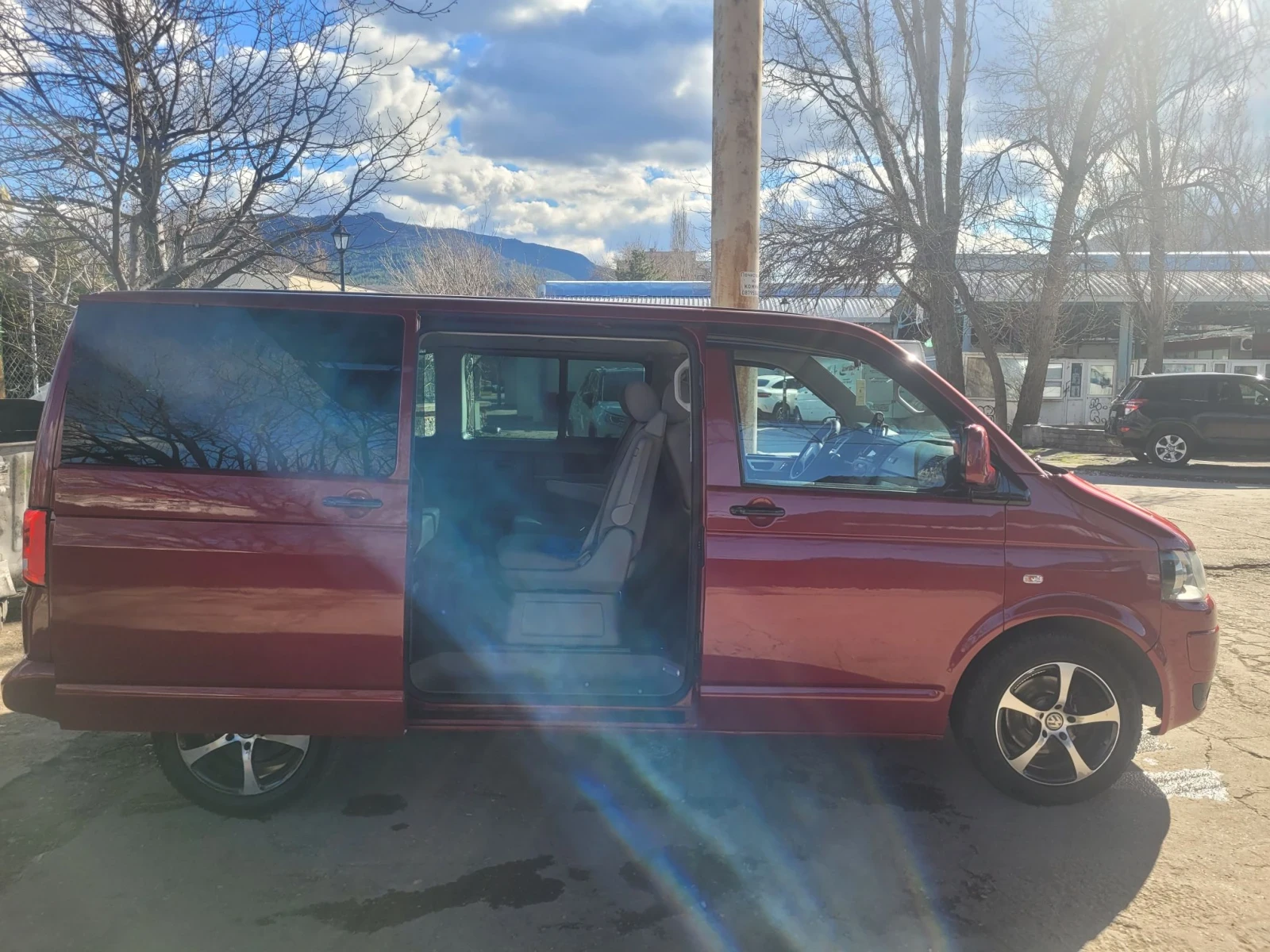VW Transporter Multivan 1.9 105 к.с., снимка 6 - Бусове и автобуси - 55601016