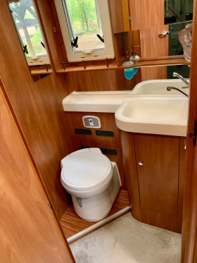 Кемпер Laika Kreos 5009 3.0L 180 к.с., снимка 9