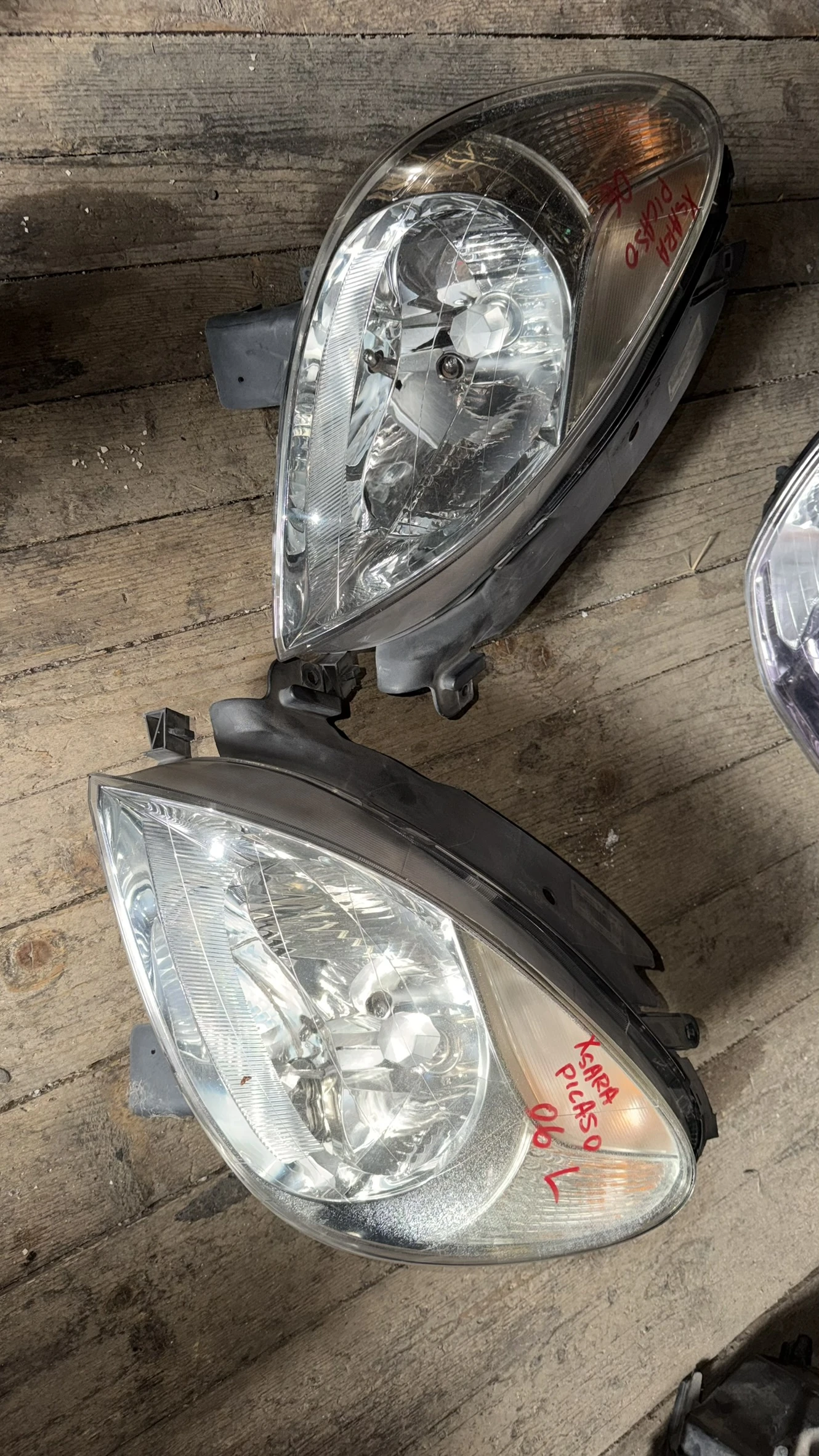 Оригинални Фарове зa Citroen Xsara picasso 2006 - 81110-02470 / 89901357